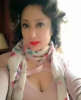 熟女：气质，胸大，骚，听话