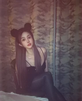 风韵犹存小姐姐