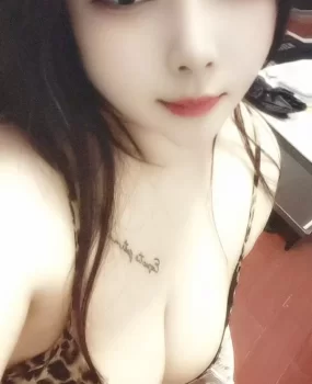 颜值好性价比小姐姐