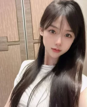 长沙叫声销魂耐操妹子粉嫩鲍鱼