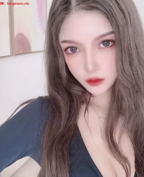 清纯小妹可无套内射，颜射。